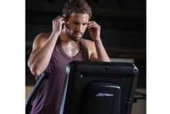 Life Fitness Club Series + (Plus) Elliptical Cross-Trainer (X Console) (DEMO) (🧨JULY 4th SALE)