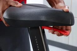 Life Fitness Club Series + (Plus) Upright Lifecycle Bike