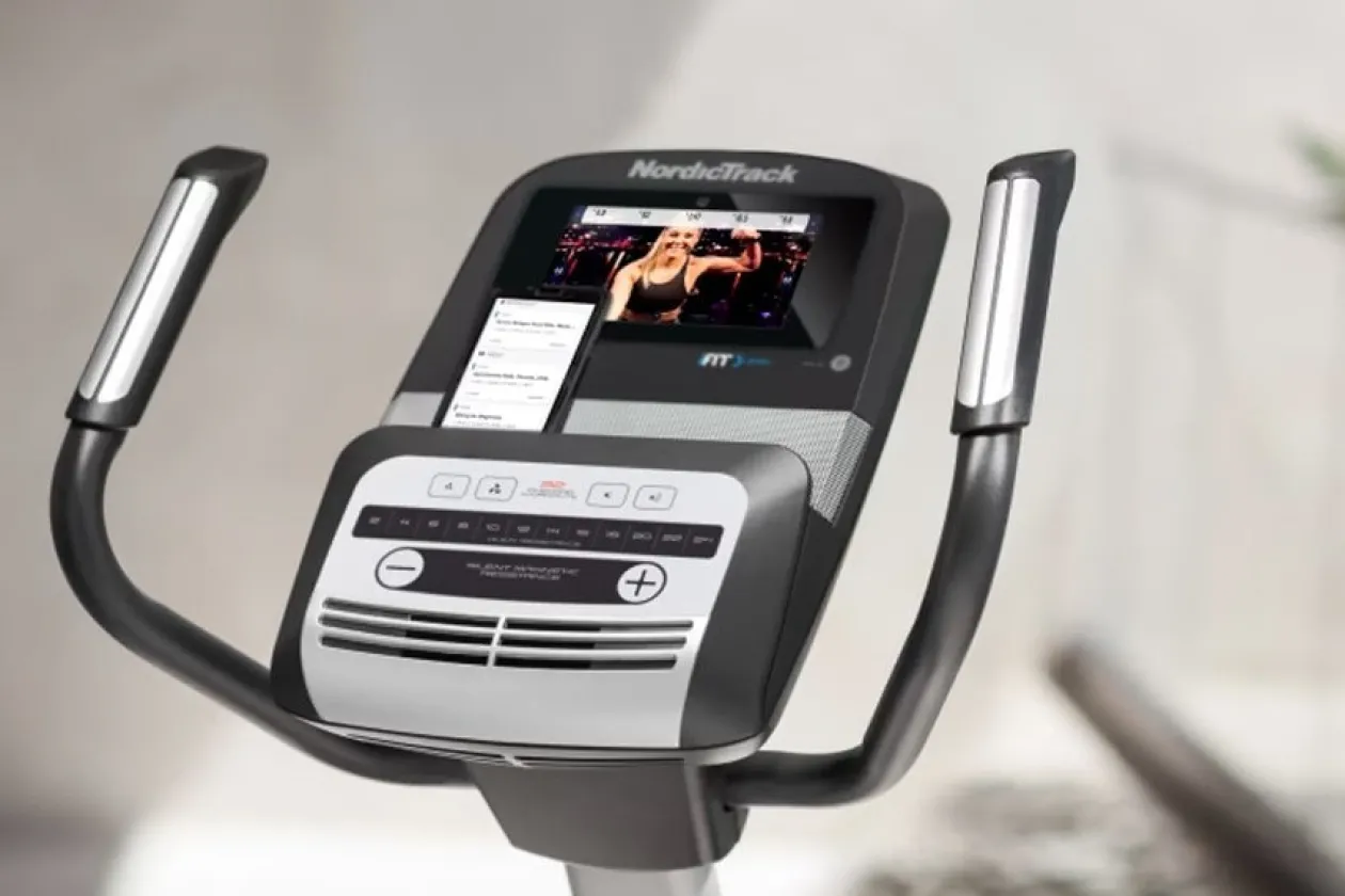 NordicTrack Commercial VU 19 Upright Exercise Bike